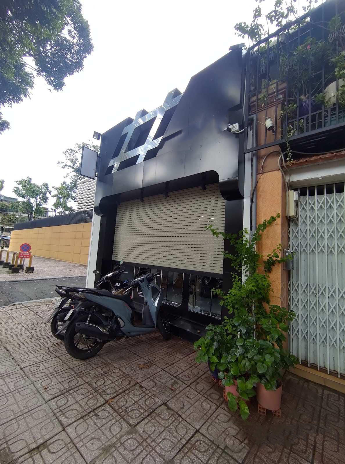 Cho Thuê NC MTĐ Trần Quốc Thảo P7 QUận 3. Diện tích 4.4x22 ( 1 trệt 1 gác, gác thì dài 12m).